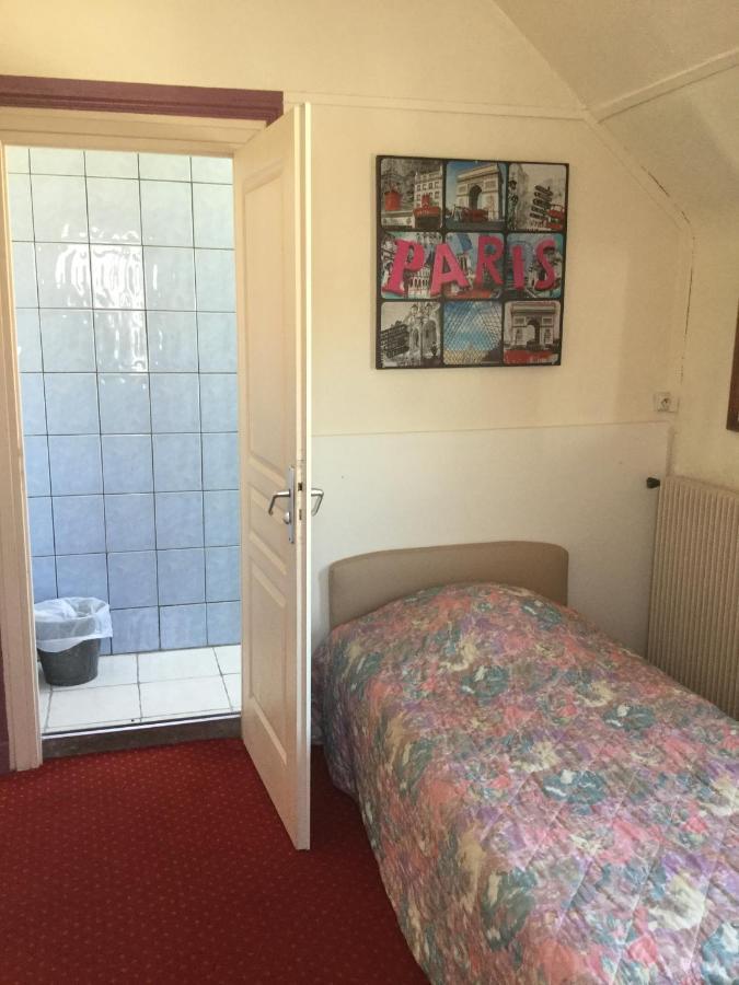 Hostal Riva Bella
